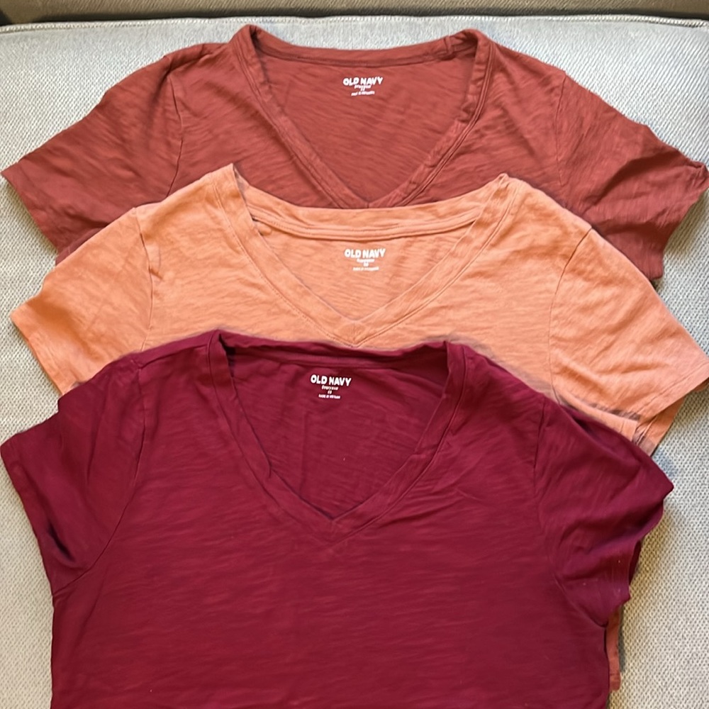 OLD NAVY | T Shirt Bundle, 3 Everywear 100% Cotton Tees